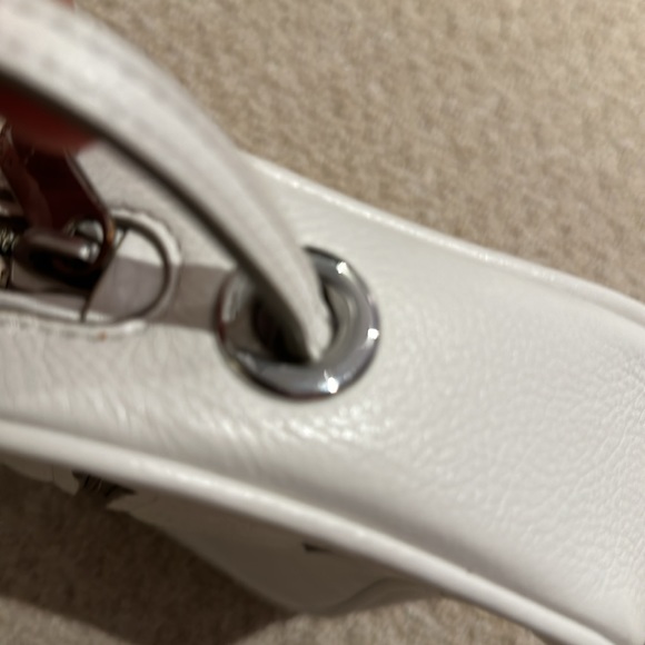 Marc by Marc Jacobs camera leather bag in white - Picture 12 of 12